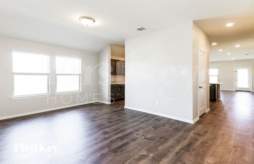 312 Wilson Way - Photo 3 of 15