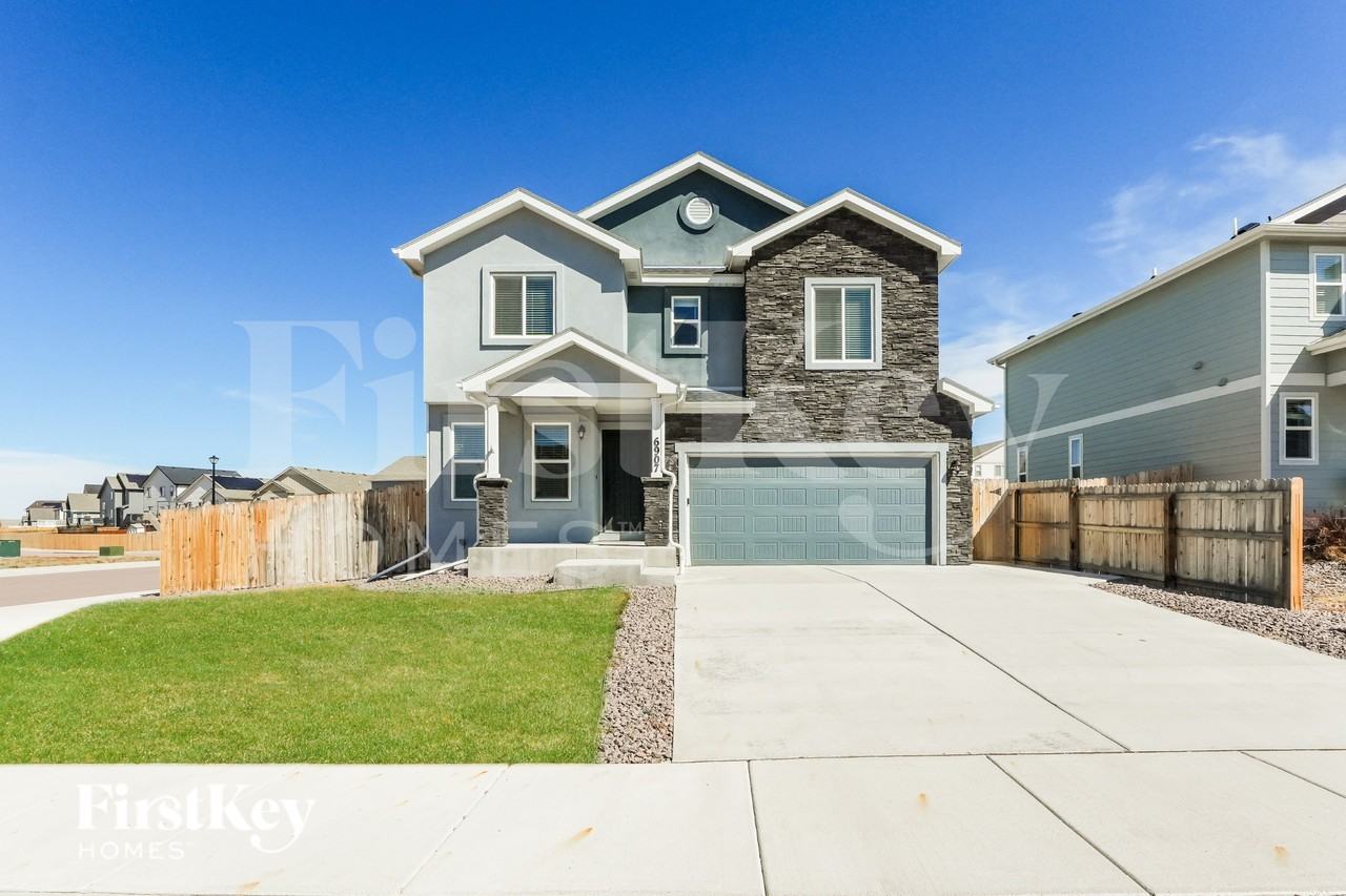 6907 Akela Ln - Photo 2 of 19