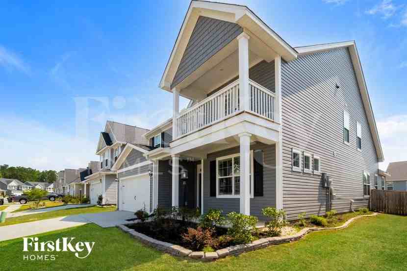 614 Pendleton Dr - Photo 2 of 15