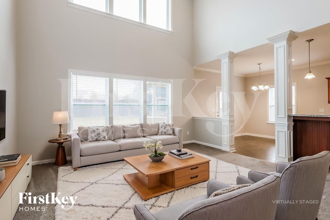 15022 Ockeechobee Ct - Photo 5 of 19