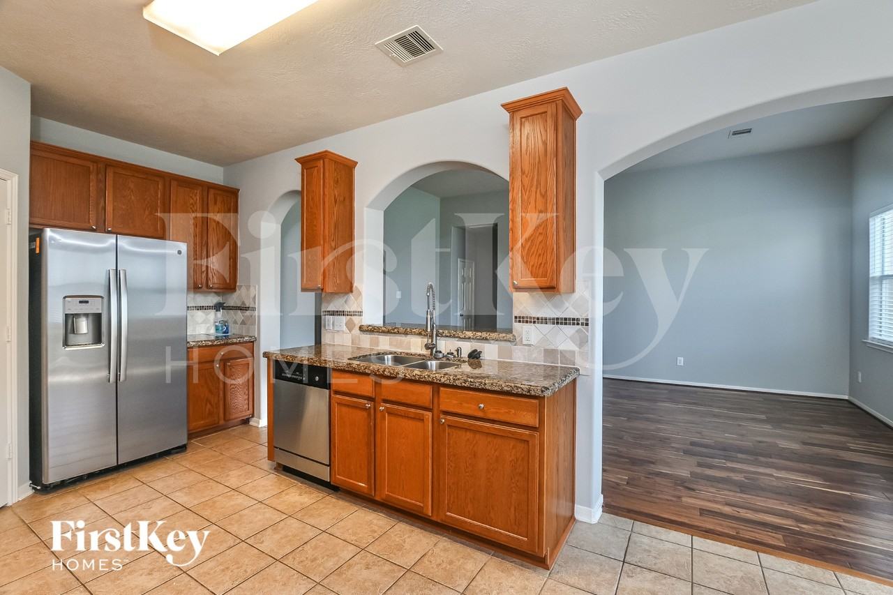 5006 Creekside Ave - Photo 7 of 16