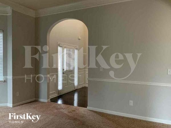 165 Shenandoah Dr - Photo 5 of 14