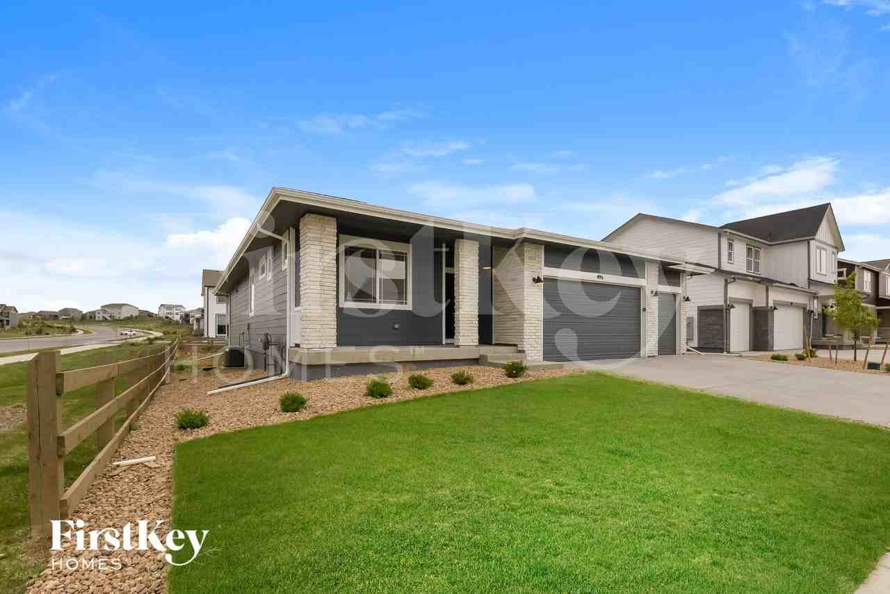 496 Kansas Ave - Photo 2 of 15