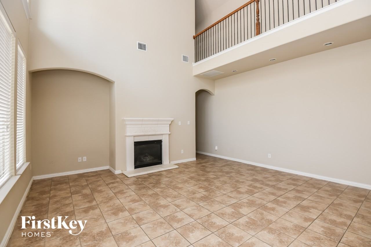 2488 Deer Run - Photo 2 of 15