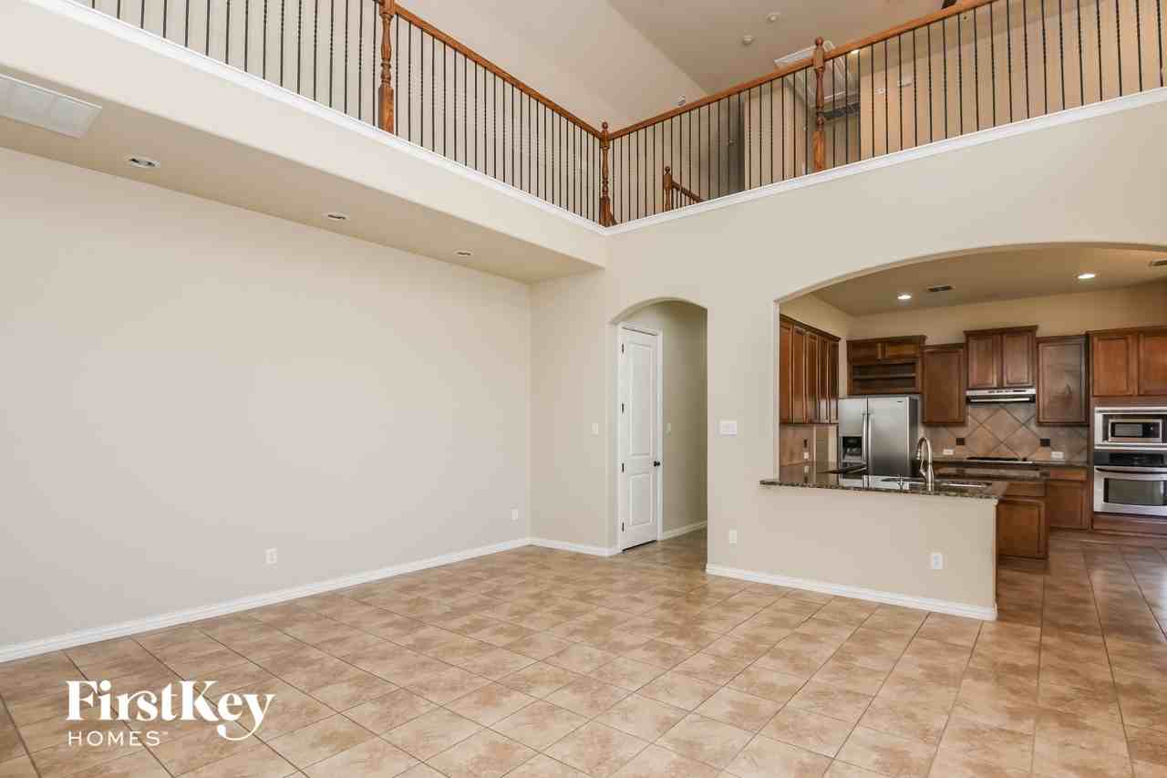 2488 Deer Run - Photo 3 of 15