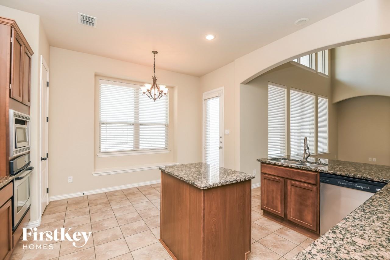 2488 Deer Run - Photo 6 of 15