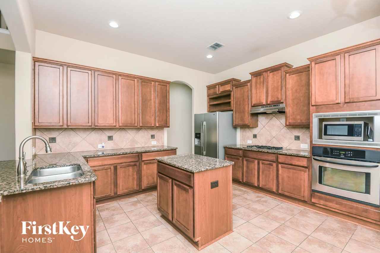 2488 Deer Run - Photo 7 of 15