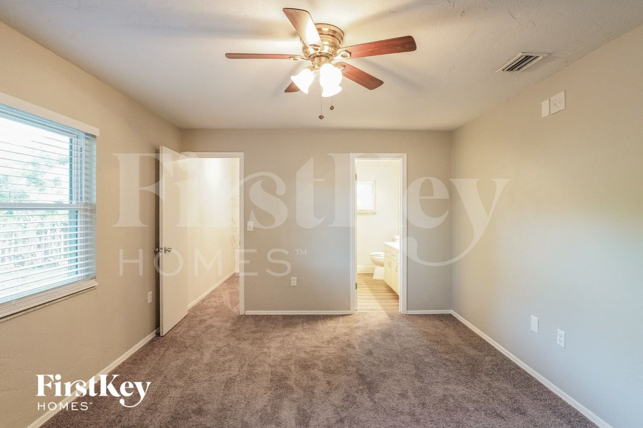 3017 Vista Palm Dr - Photo 7 of 15