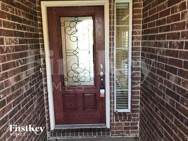 13738 Lake Livingston Dr - Photo 2 of 10