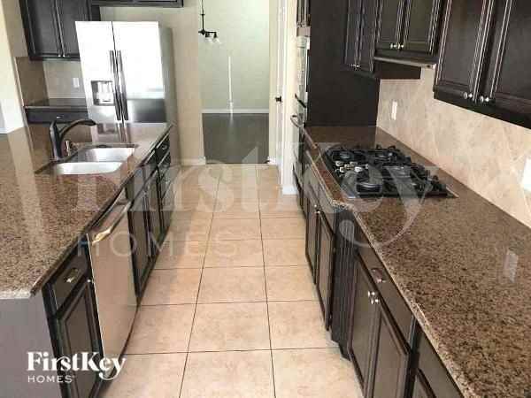 13738 Lake Livingston Dr - Photo 6 of 10