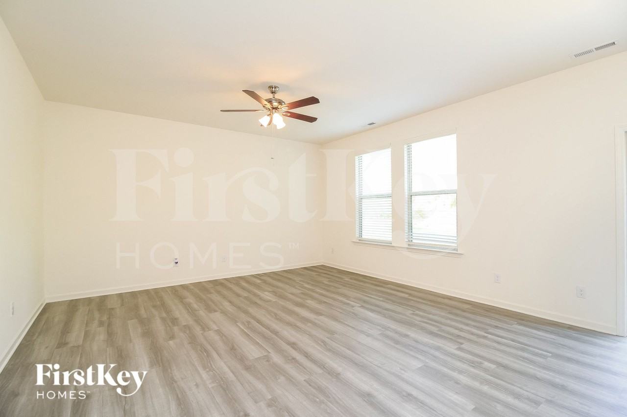 5726 Beaver Pond Trl - Photo 3 of 15