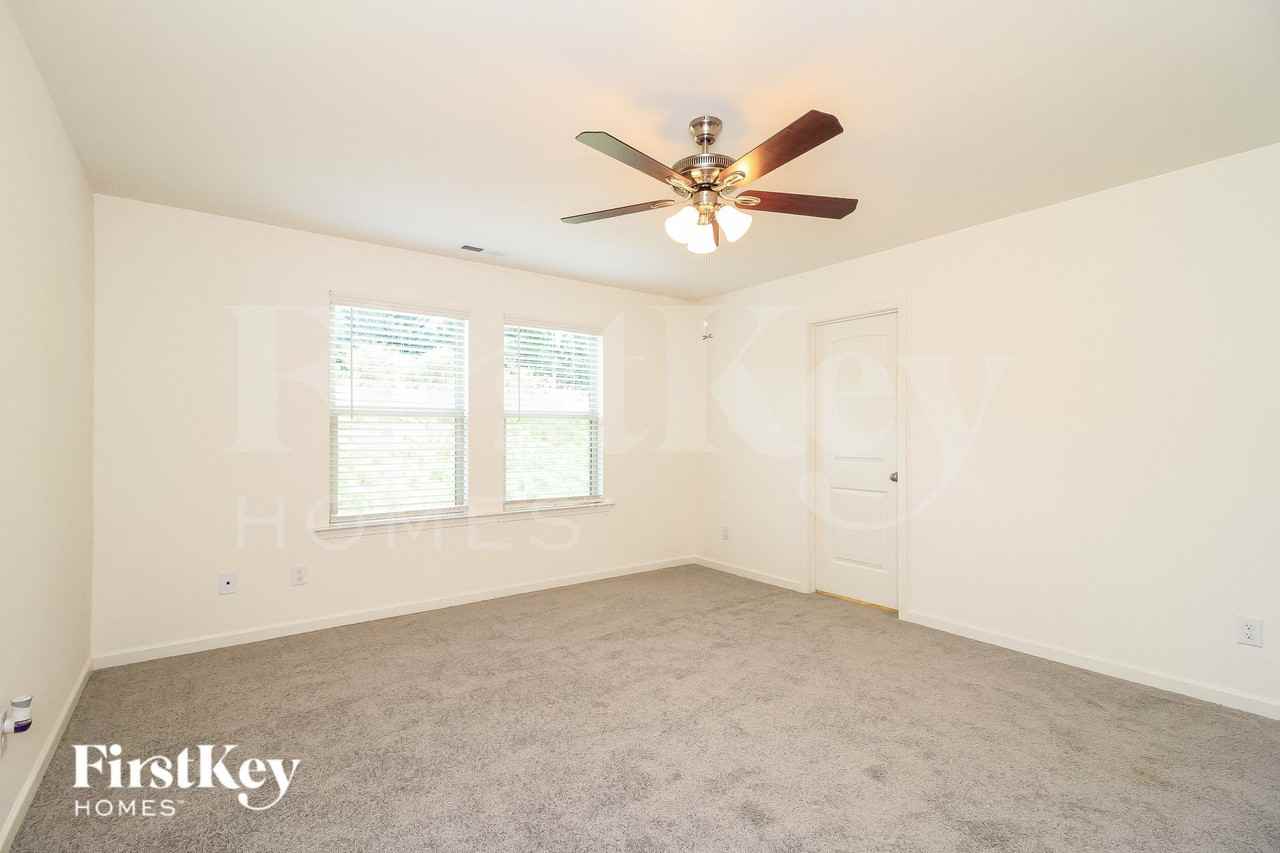 5726 Beaver Pond Trl - Photo 7 of 15