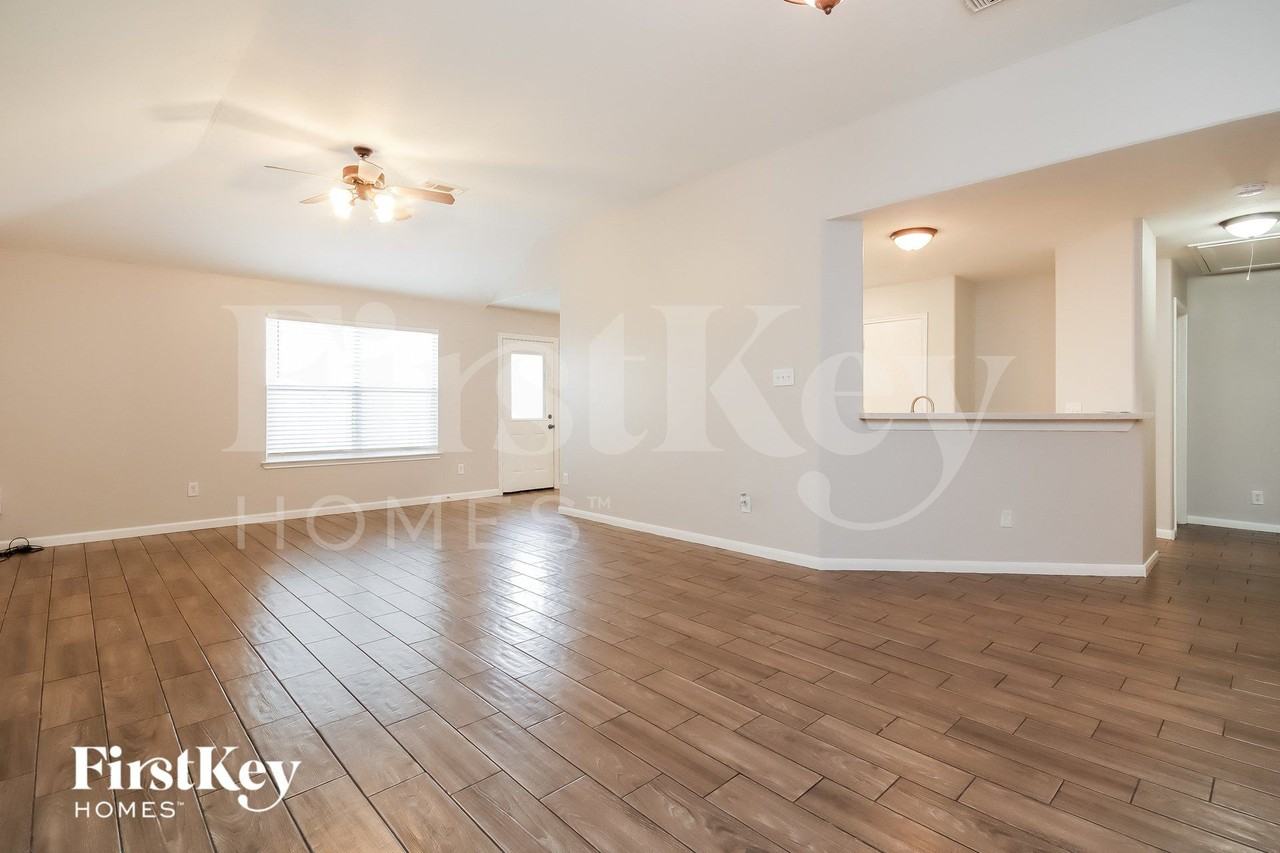 8607 Sorrel Meadows Dr - Photo 5 of 15