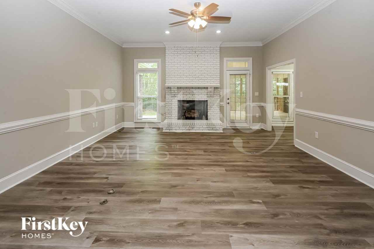 10723 Woodhollow Rd - Photo 3 of 15