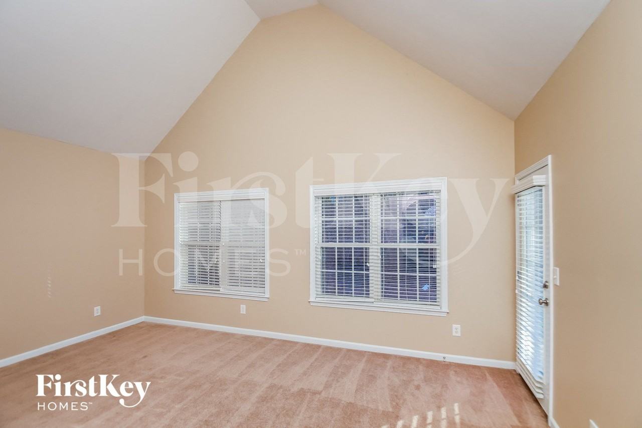 154 Silver Oak Dr - Photo 3 of 15