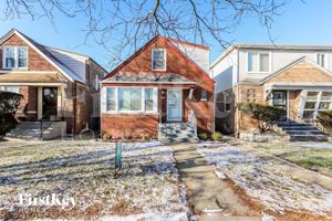 featured image of 8926 S Jeffery Blvd