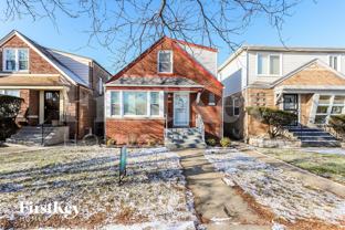 8926 S Jeffery Blvd - Photo 1 of 1