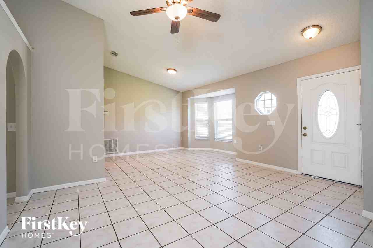 873 Jarnac Dr - Photo 3 of 15