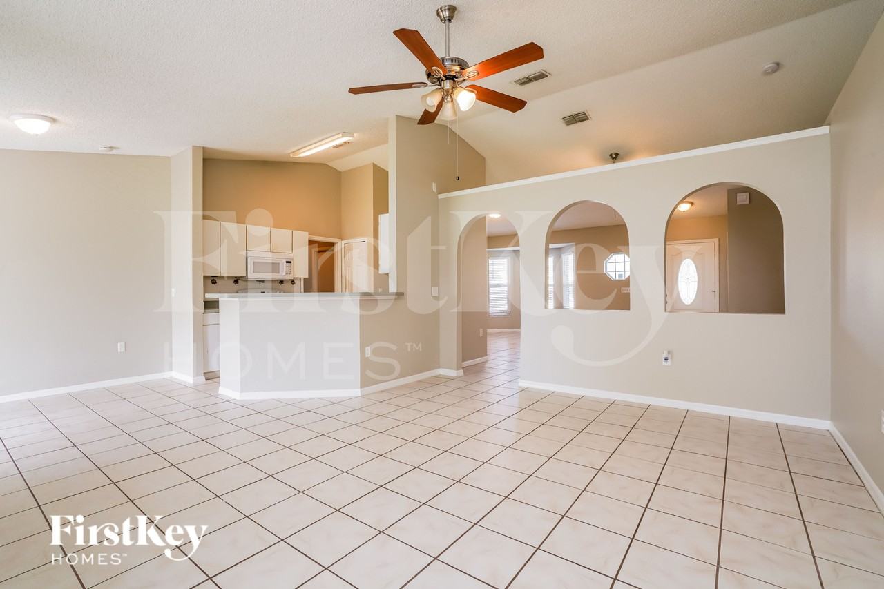 873 Jarnac Dr - Photo 5 of 15