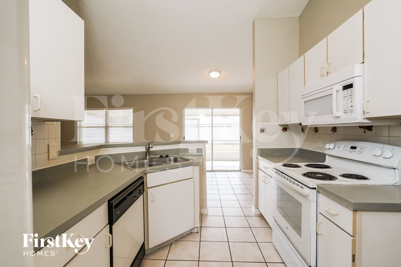 873 Jarnac Dr - Photo 6 of 15