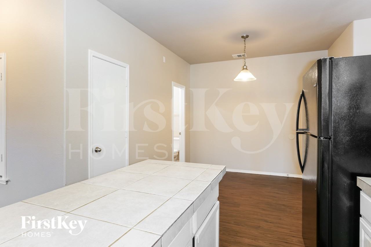 7455 Concordia Ln - Photo 7 of 16