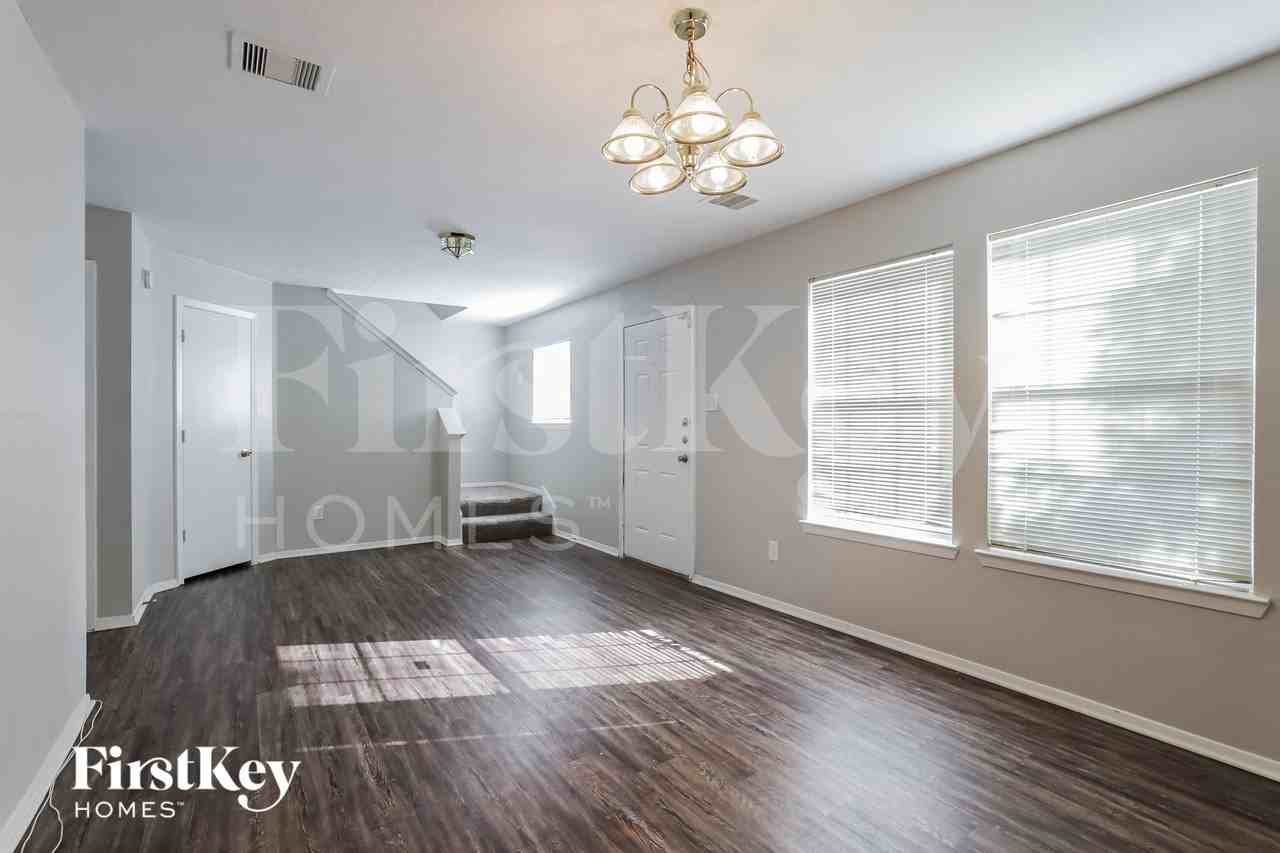 6217 Lone Prairie Way - Photo 5 of 15