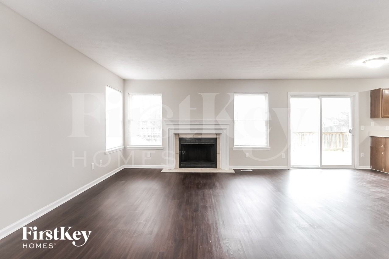 6017 Petersburg Pkwy - Photo 2 of 15