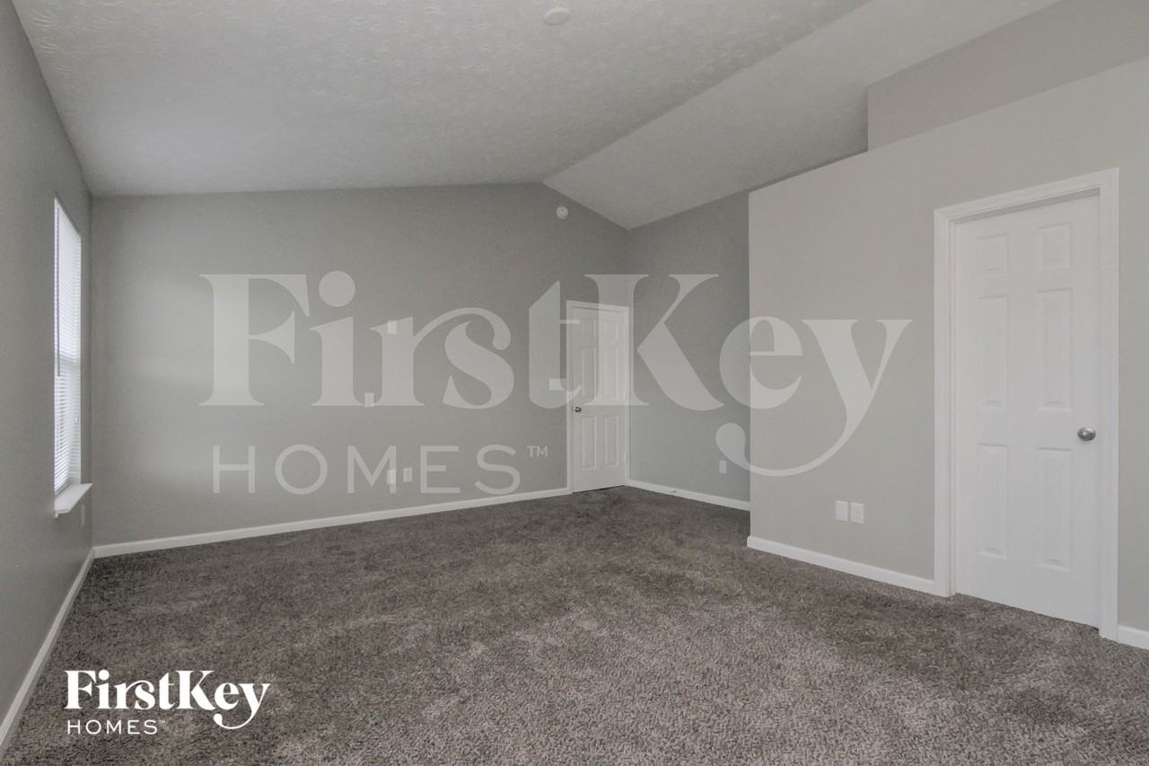 5910 Prairie Creek Dr - Photo 6 of 15