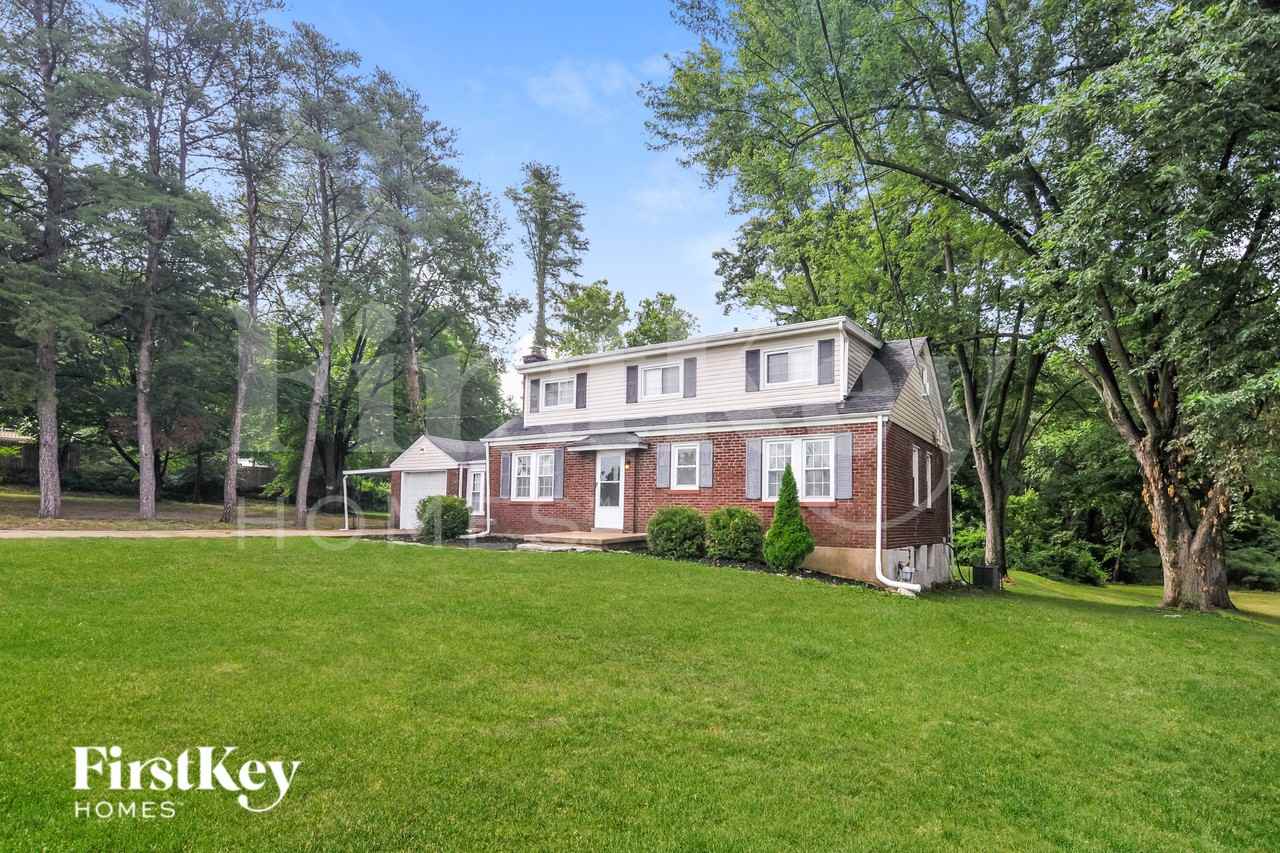 4440 Parker Rd - Photo 2 of 16