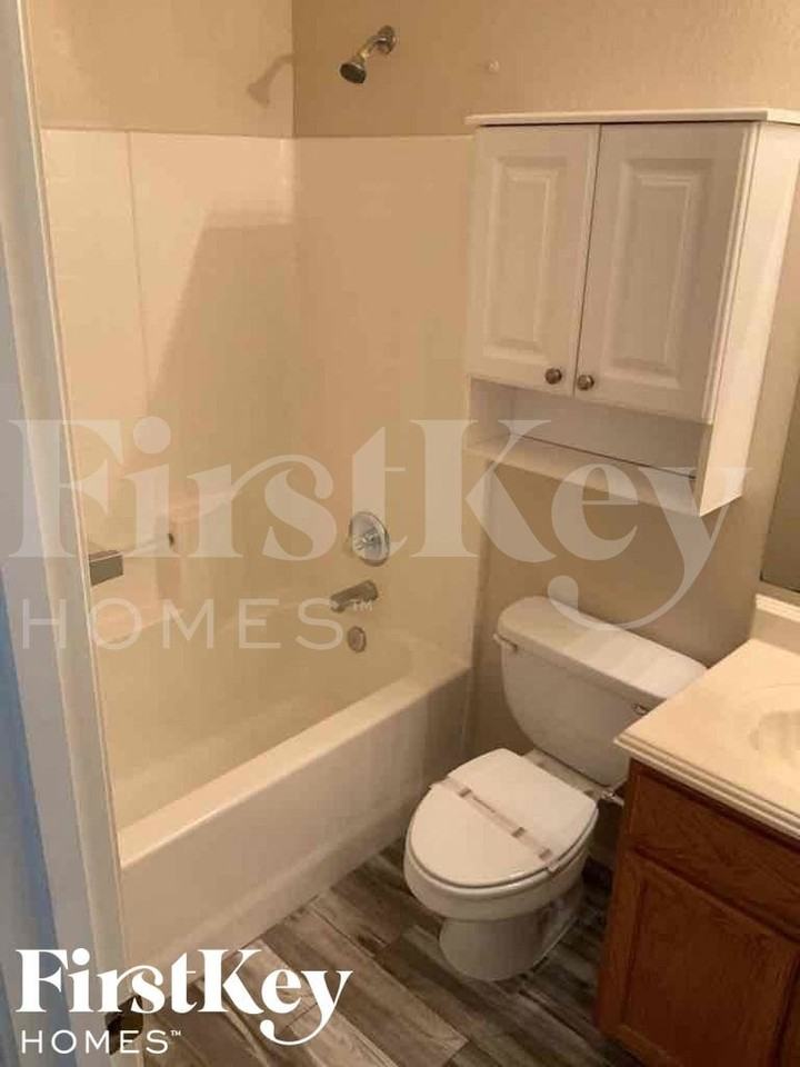 4128 W Solar Dr - Photo 5 of 10