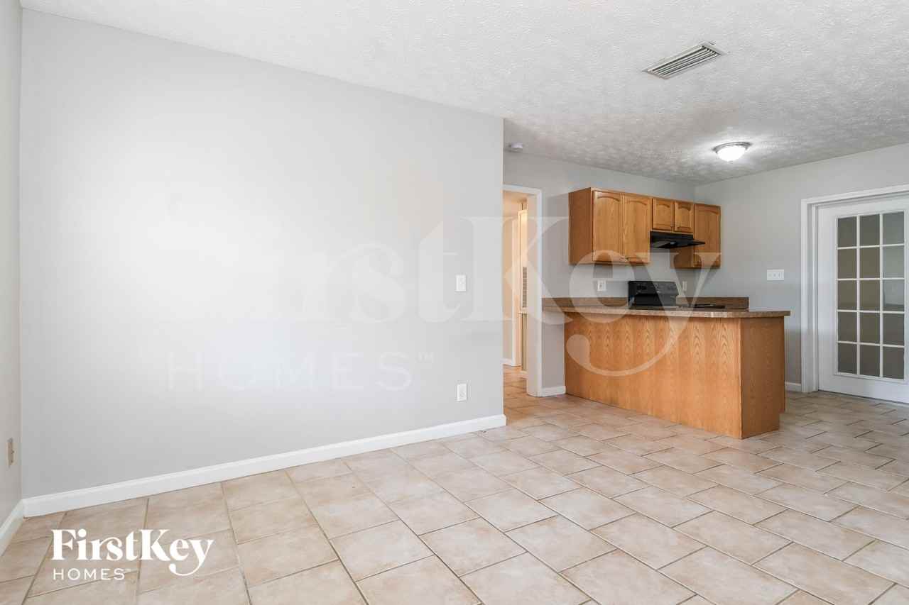 4034 Dalry Dr - Photo 6 of 16