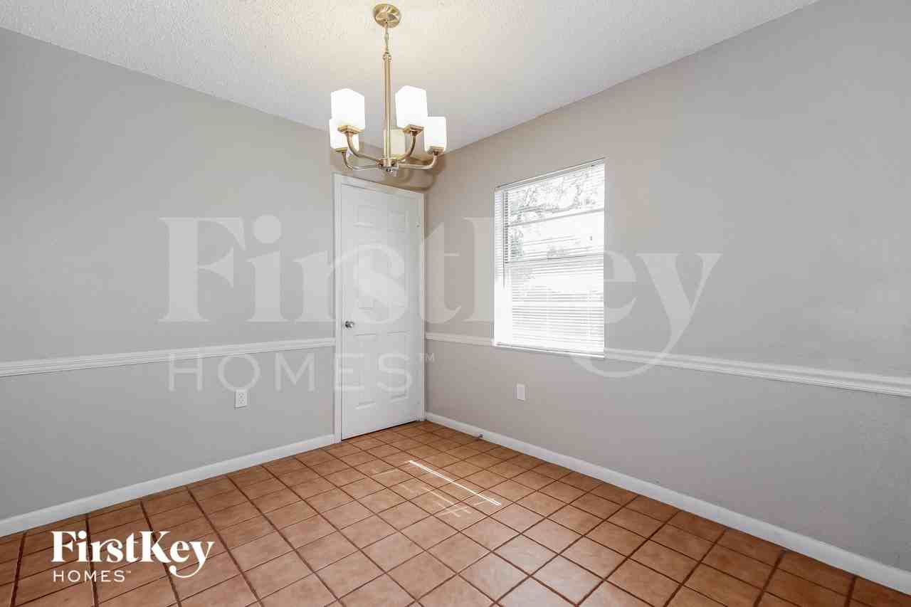 4017 Lana Dr - Photo 3 of 15