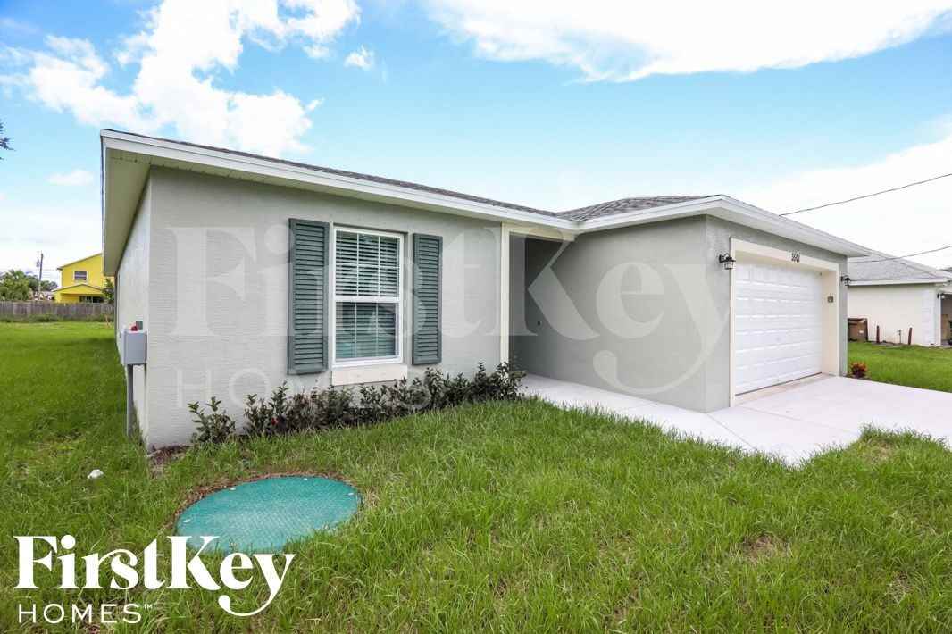 3501 Sw Voyager St - Photo 2 of 15