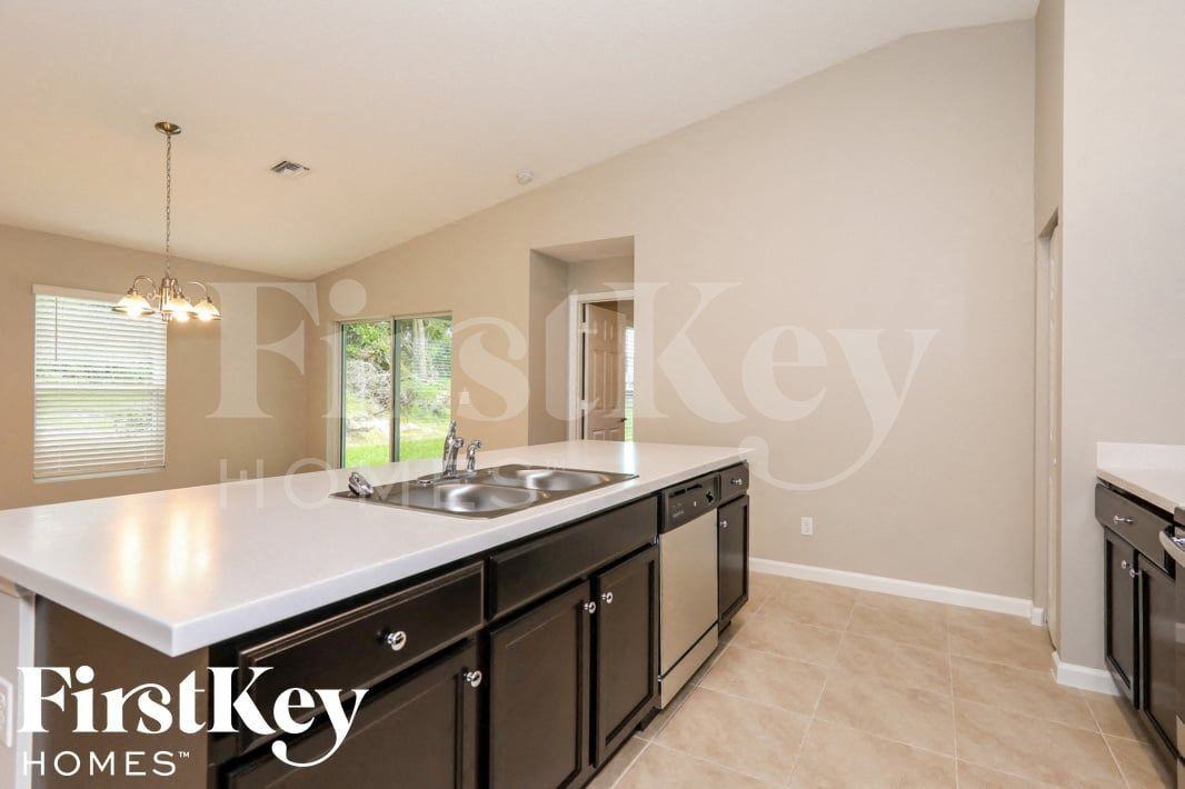 3501 Sw Voyager St - Photo 6 of 15