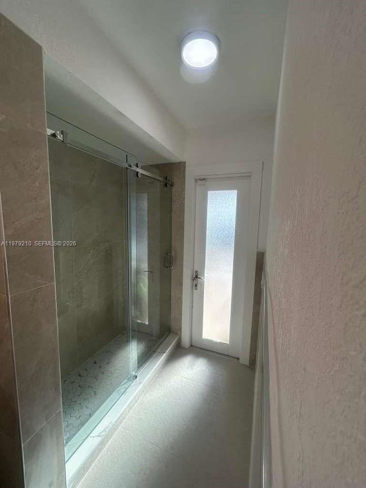 2321 Nw 85th Ave #2 - Photo 6 of 11