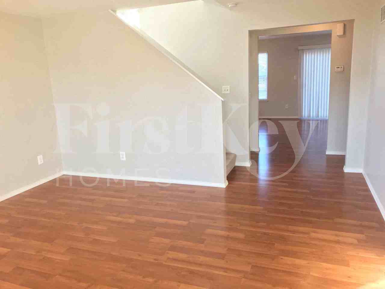 2005 Briarridge Dr - Photo 2 of 24