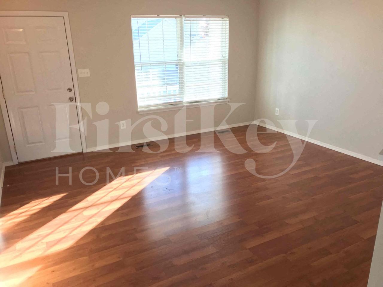 2005 Briarridge Dr - Photo 3 of 24