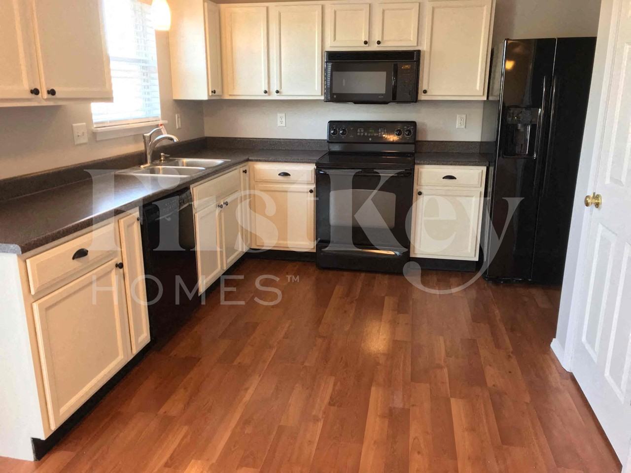 2005 Briarridge Dr - Photo 6 of 24