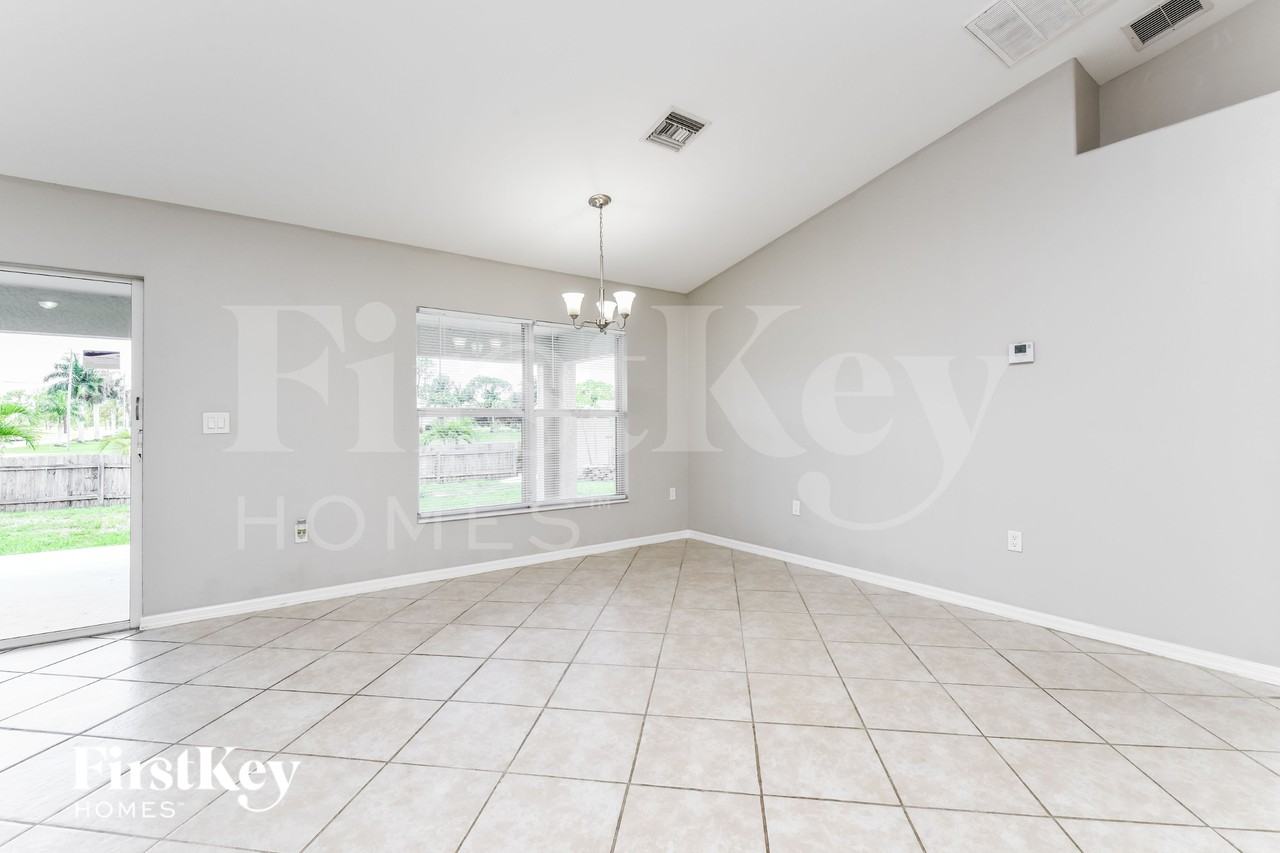 1700 El Dorado Blvd N - Photo 5 of 14