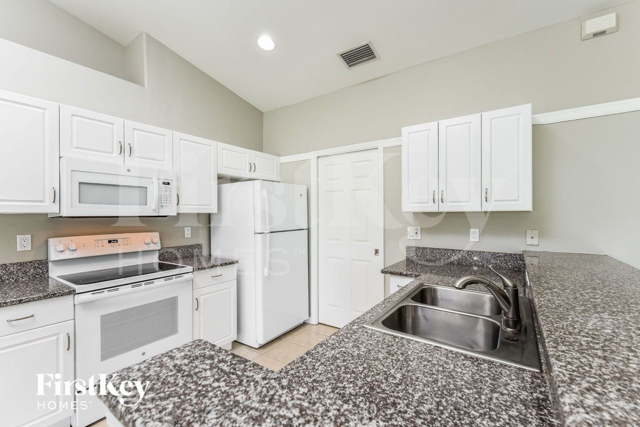 1700 El Dorado Blvd N - Photo 7 of 14