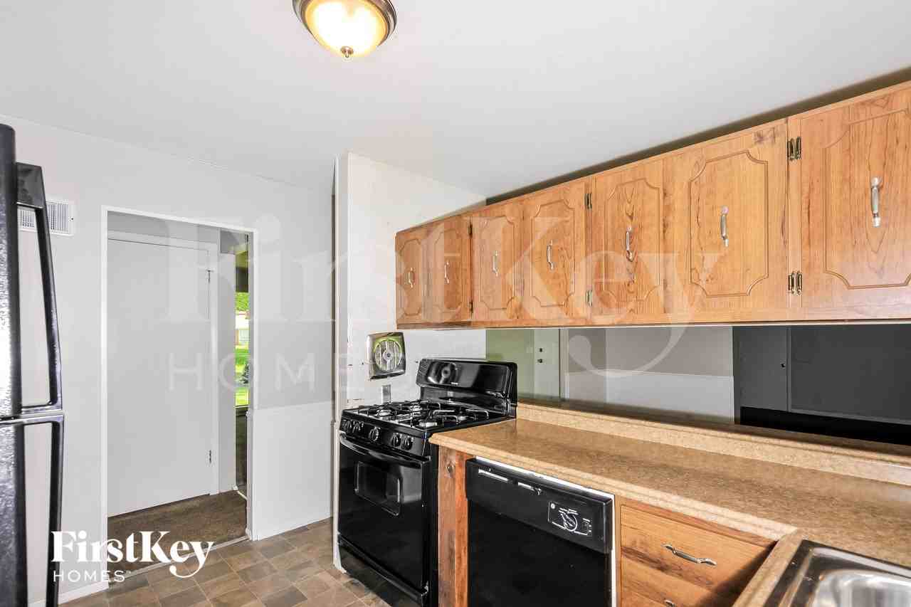 14 Rolling Hills Dr - Photo 6 of 15