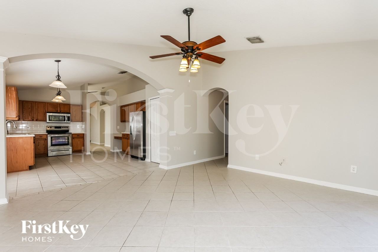 13233 Evening Sunset Ln - Photo 5 of 19