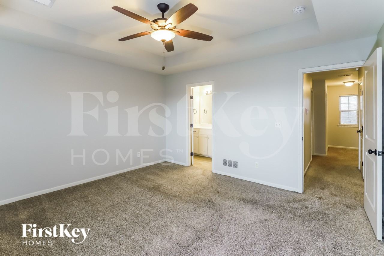 11109 Highview Rd - Photo 7 of 16