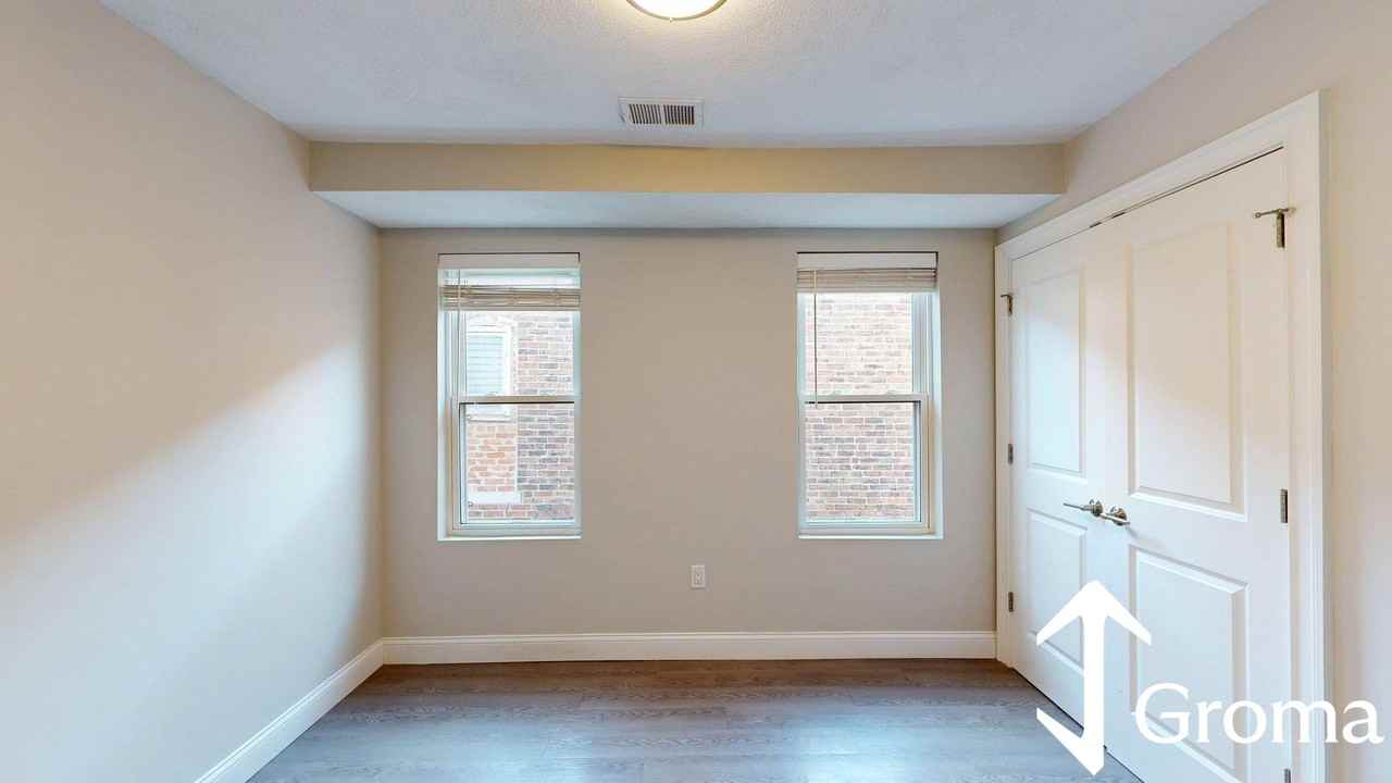 197 Maverick Street194-194A Maverick St. #2 - Photo 4 of 19