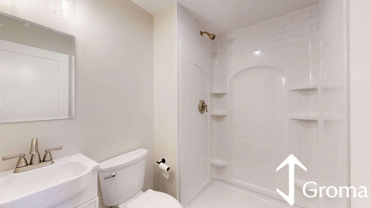 276 Maverick St #7 - Photo 5 of 14