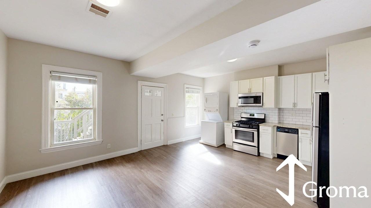 47 Morris St #3 - Photo 5 of 9