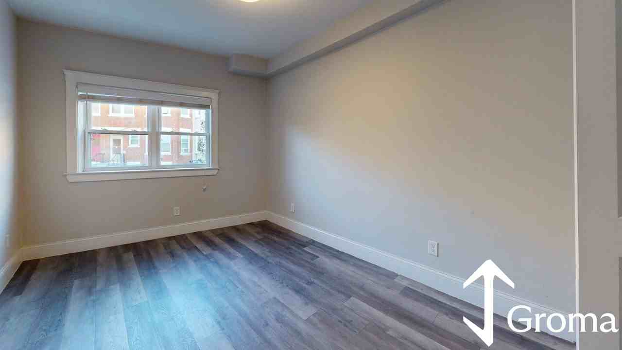 111 Meridian St #2 - Photo 2 of 9