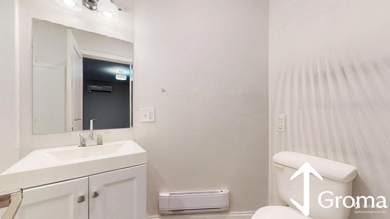 111 Meridian St #2 - Photo 5 of 9