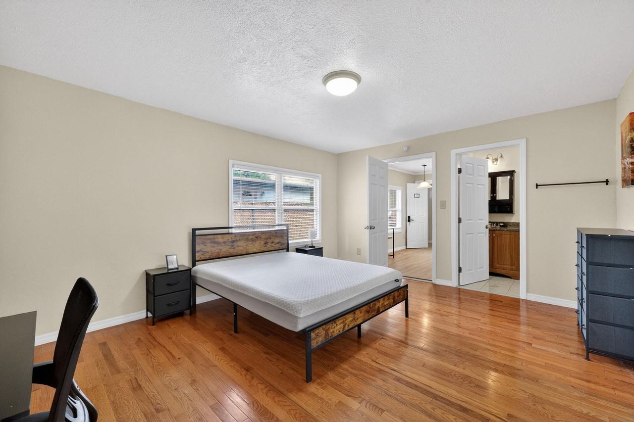 N 46th St - Photo 6 of 44