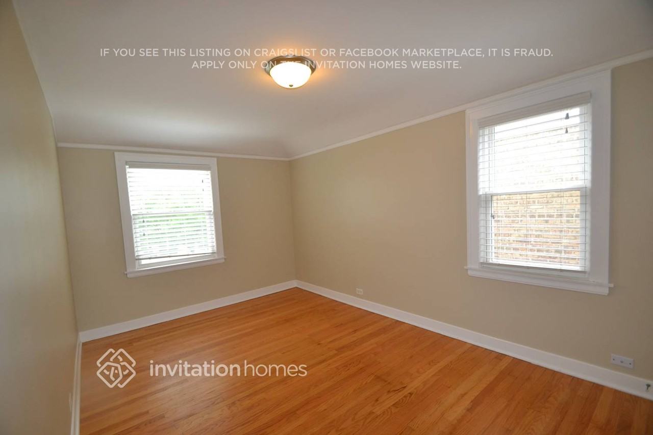 2904 N Mcvicker Ave - Photo 7 of 12